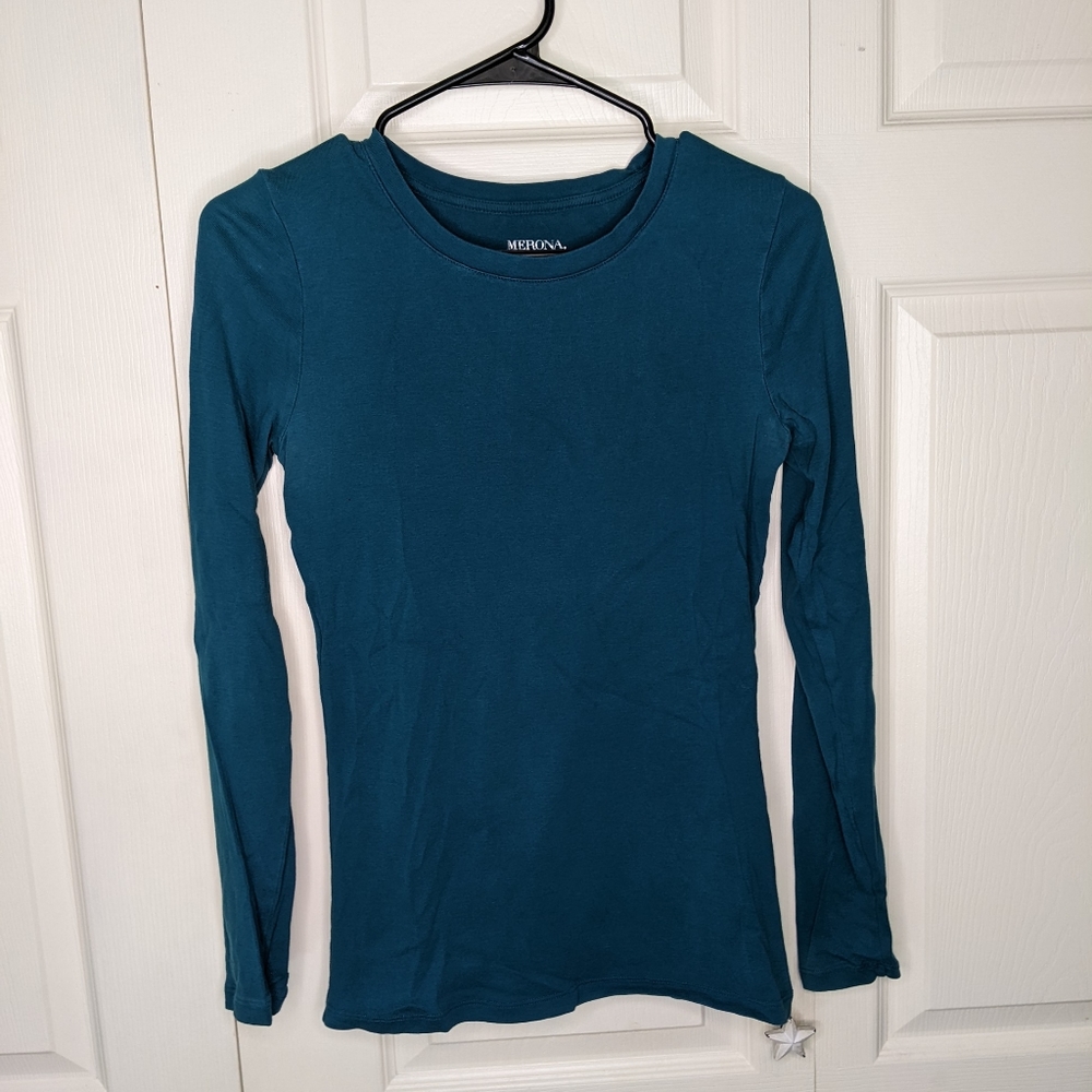 Women's long sleeve